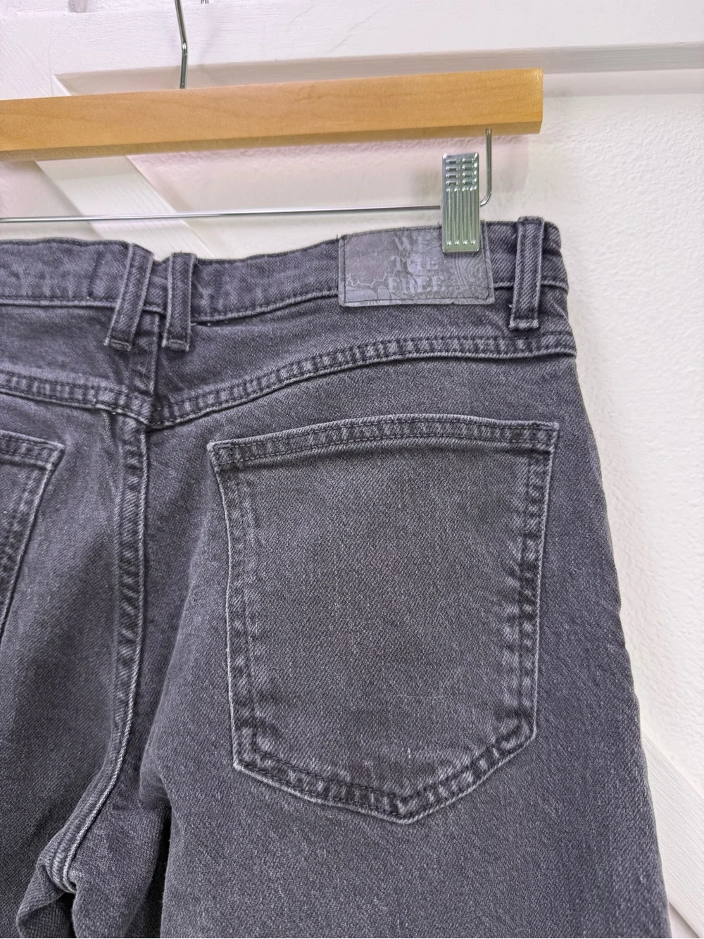 Free People We The Free Risk Taker Raw Hem Straight Leg Jeans Black Size 27